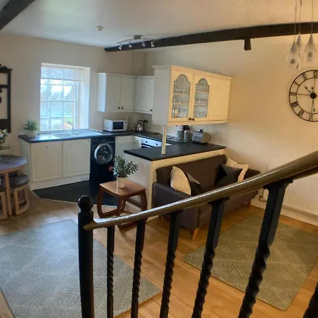 Apartmán Amazing 2bd -upper Floors Of Hall